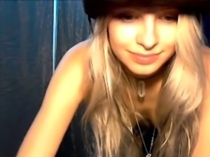 Cute teen blonde dance and stip on webcam