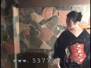 Japanese mistress K hit slaves with a whip