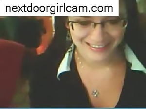 Rachel strips in webcam nextdoorgirlcam.com