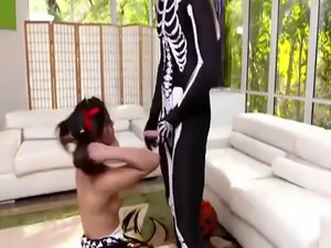 Teen cum compilation Bitty Bopper Gets A Scare