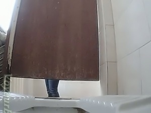 Lovely thick round booty of a stranger white girl filmed closeup on hidden cam