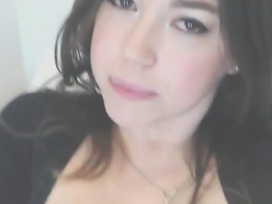 teen misstresciara flashing boobs on live webcam