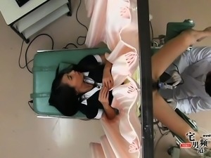 Sexy Japanese babes get their pussies carefully examined