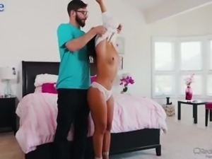 Nerdy bearded hipster gets lured by charming curly babe Liv Revamped