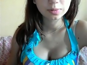 amateur kemplywishes fingering herself on live webcam