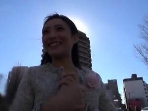 Amateur Japanese lovers enjoy hardcore sex on hidden cam 
