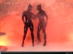Lesbians in latex drive each other into orgasmic ecstasy