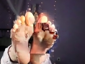 Ebony babe foot fetish