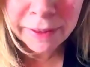 Amateur Close Up Squirting Masturbation