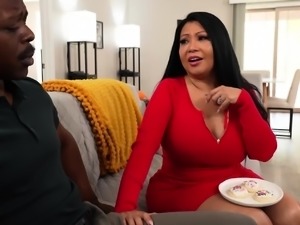 Big Ass MILF Rides Black Cock After BJ