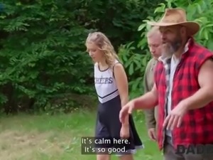 Sexy blonde hottie works magic on middle-aged dude in outdoor fun