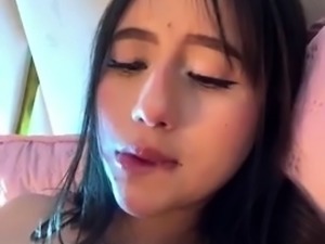 Cute amateur webcam teen girl toying pussy on webcam